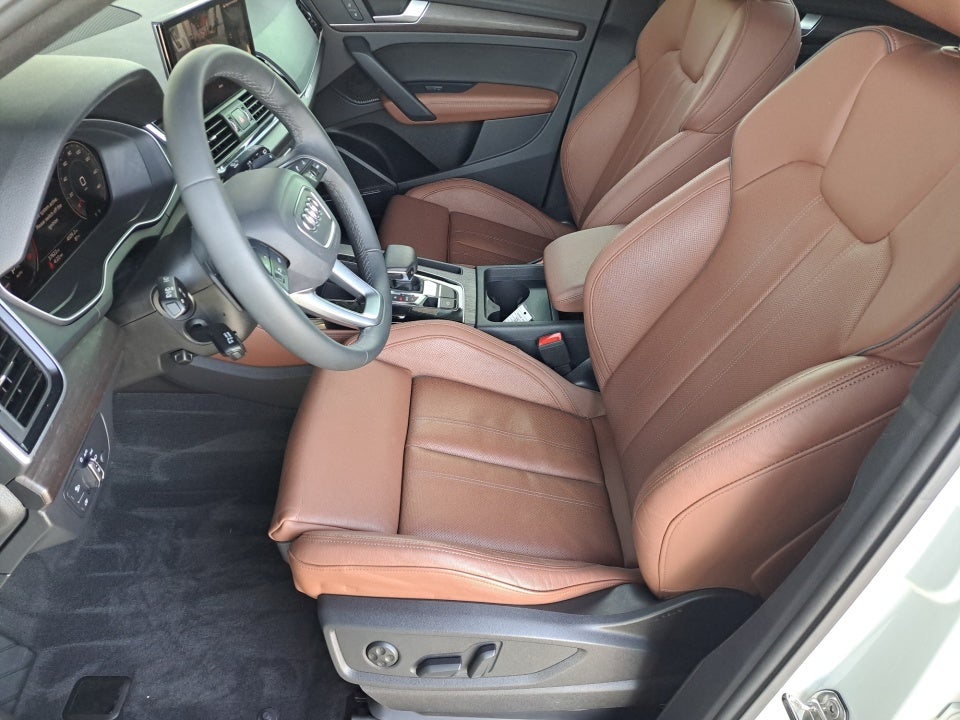 2024 Audi Q5 S line Premium Plus