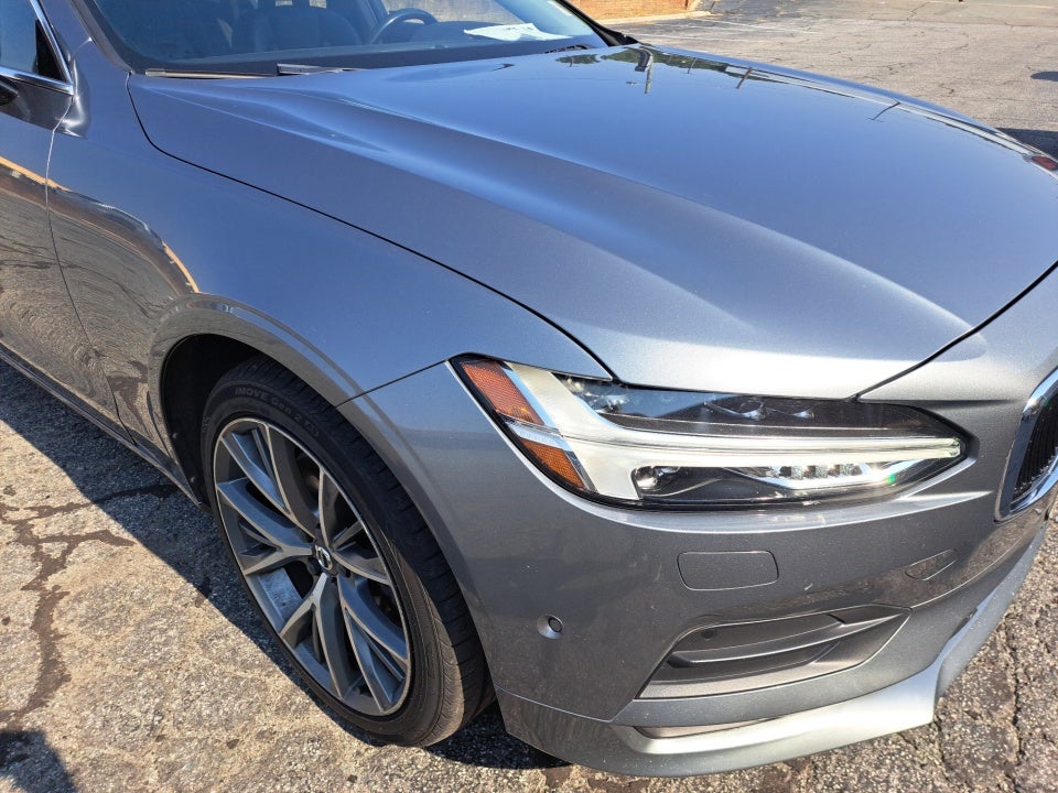 2017 Volvo S90 Momentum