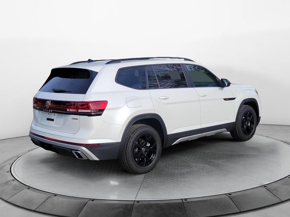2026 Volkswagen Atlas Peak Edition