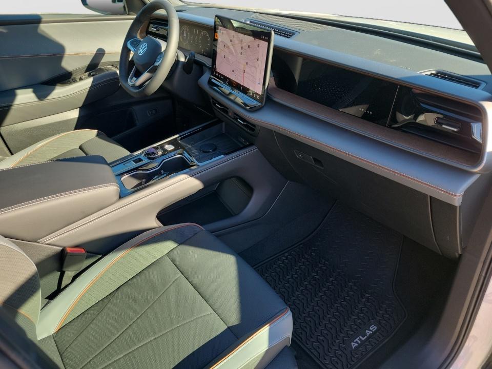 2027 Volkswagen Atlas SEL Premium R-Line