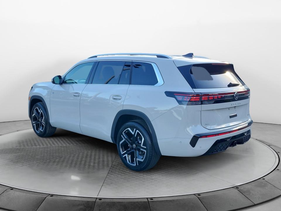 2027 Volkswagen Atlas SEL Premium R-Line