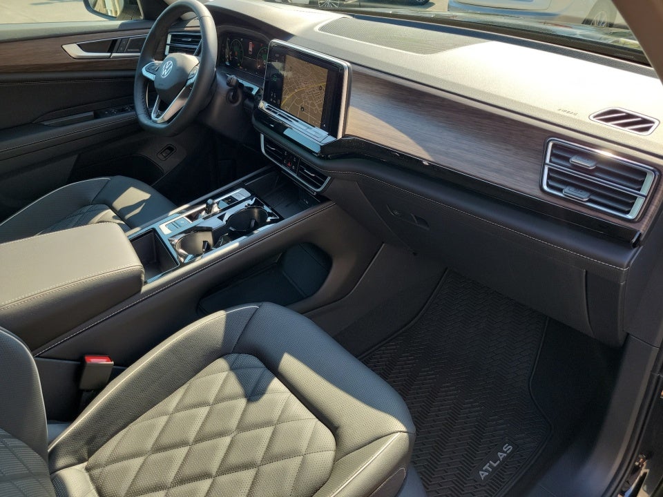 2026 Volkswagen Atlas SEL Premium R-Line