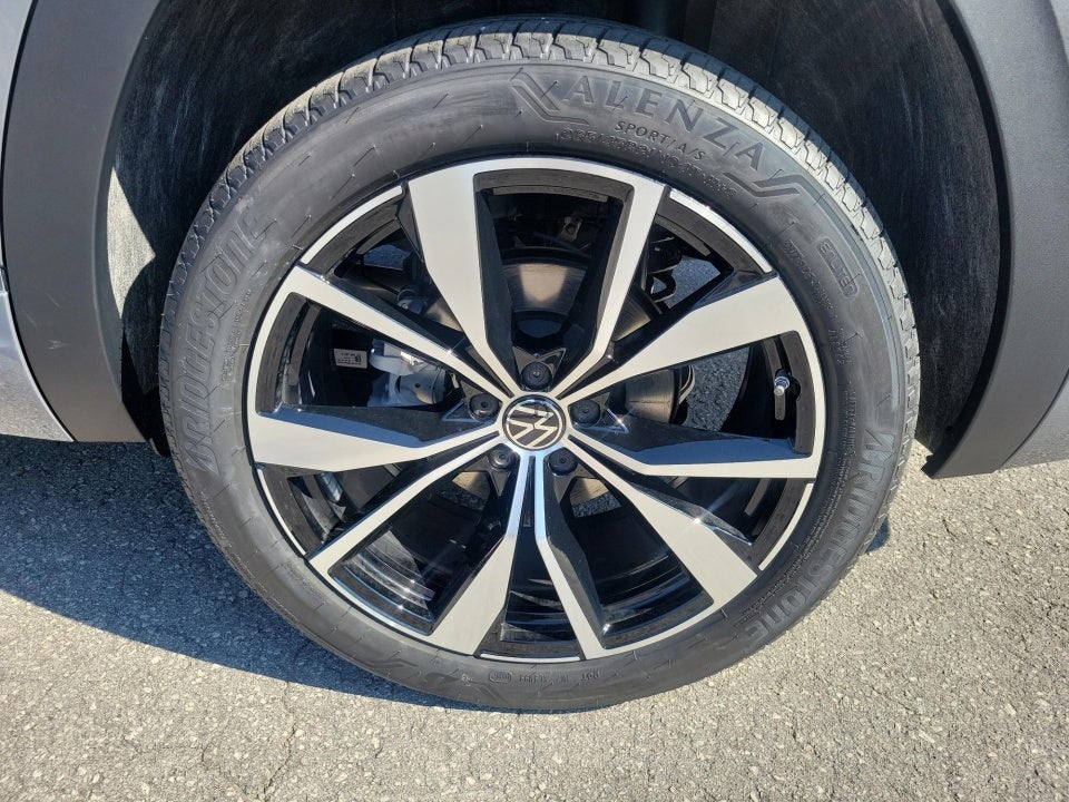 2026 Volkswagen Atlas SEL Premium R-Line
