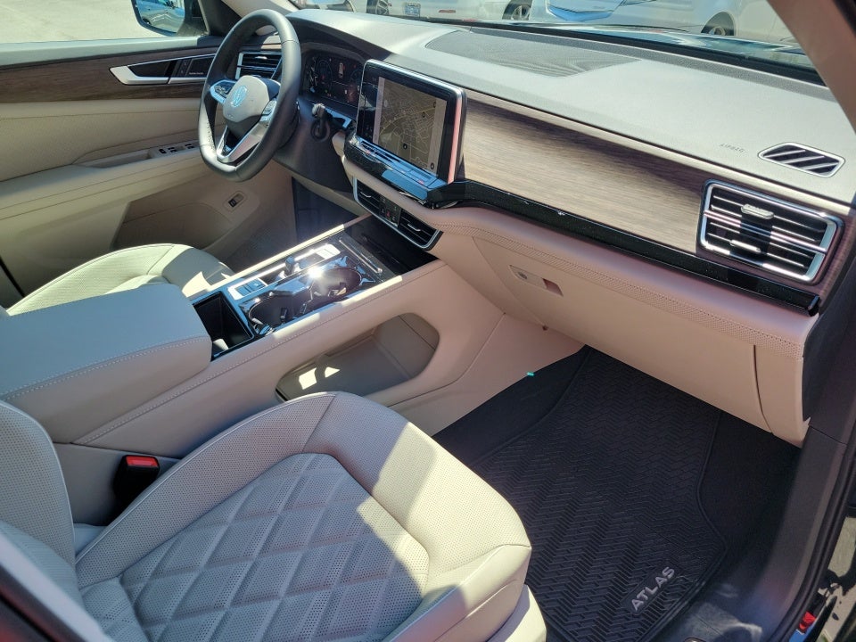 2026 Volkswagen Atlas SEL Premium R-Line
