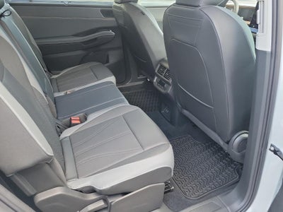 2027 Volkswagen Atlas SE w/Technology