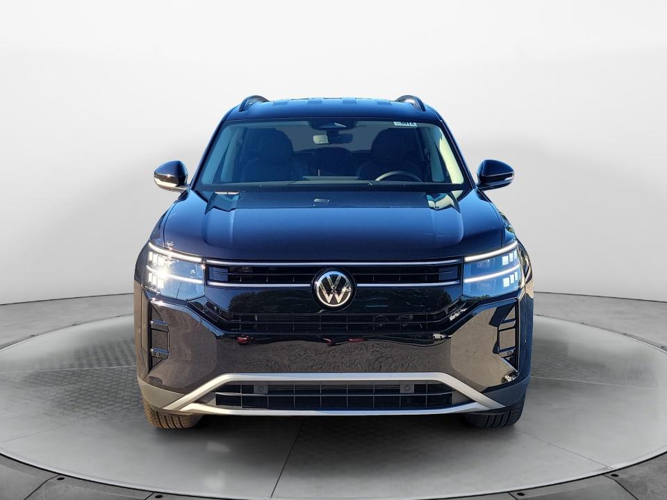 2027 Volkswagen Atlas SE w/Technology