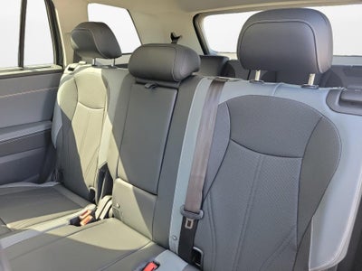 2027 Volkswagen Atlas SE w/Technology