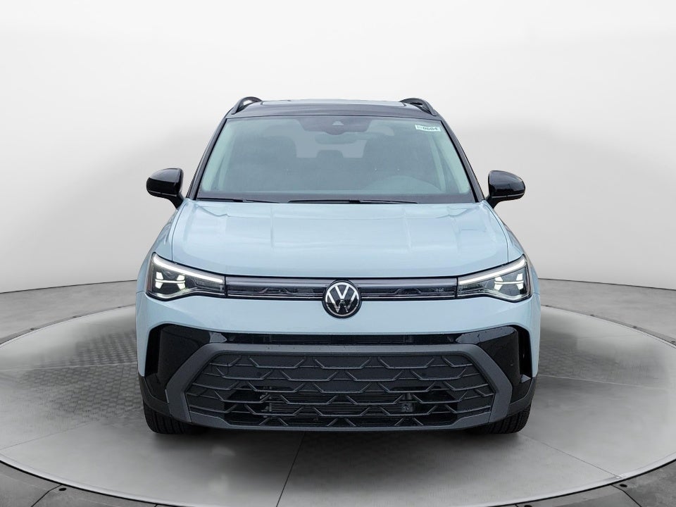 2026 Volkswagen Taos SE Black