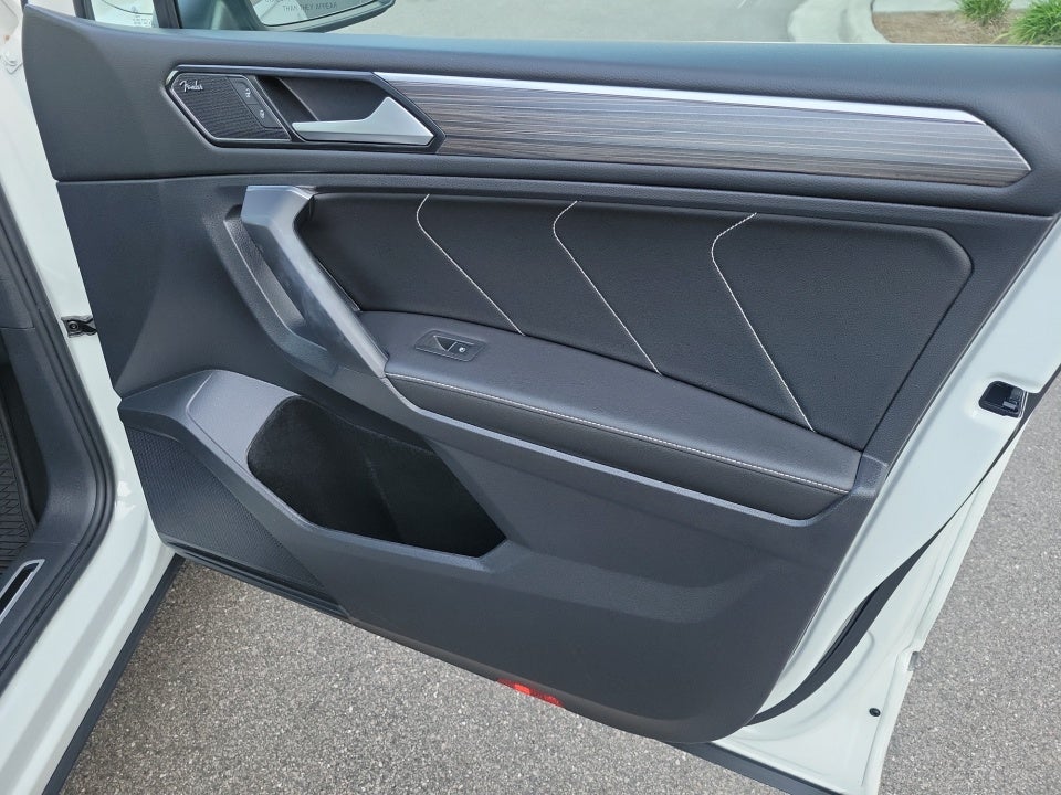 2022 Volkswagen Tiguan SEL R-Line