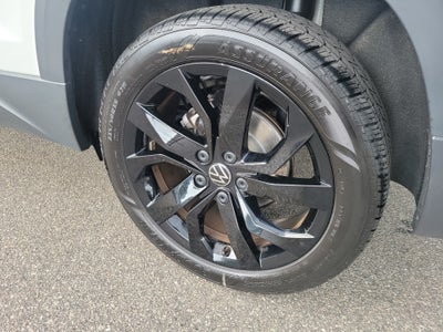 2023 Volkswagen Taos SE