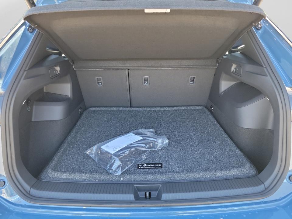 2027 Volkswagen Tiguan SE R-Line Black