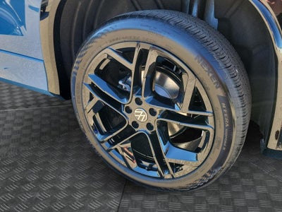 2027 Volkswagen Tiguan SE R-Line Black