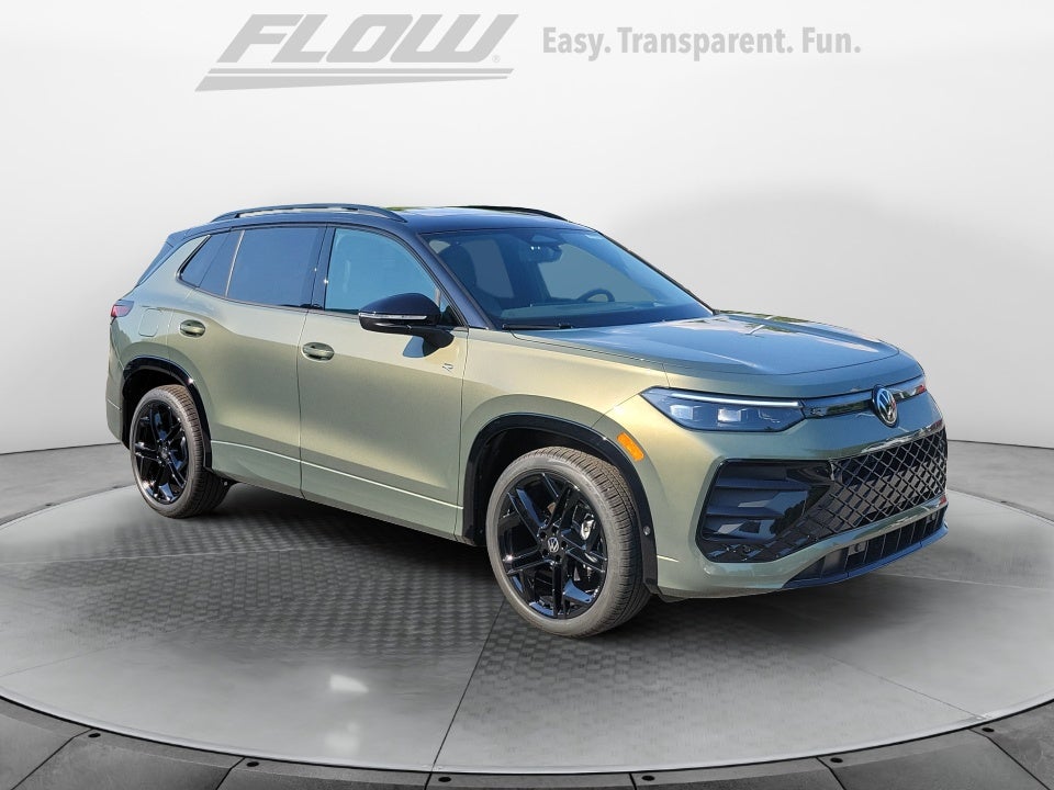 2026 Volkswagen Tiguan SE R-Line Black