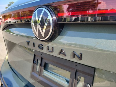 2026 Volkswagen Tiguan SE R-Line Black