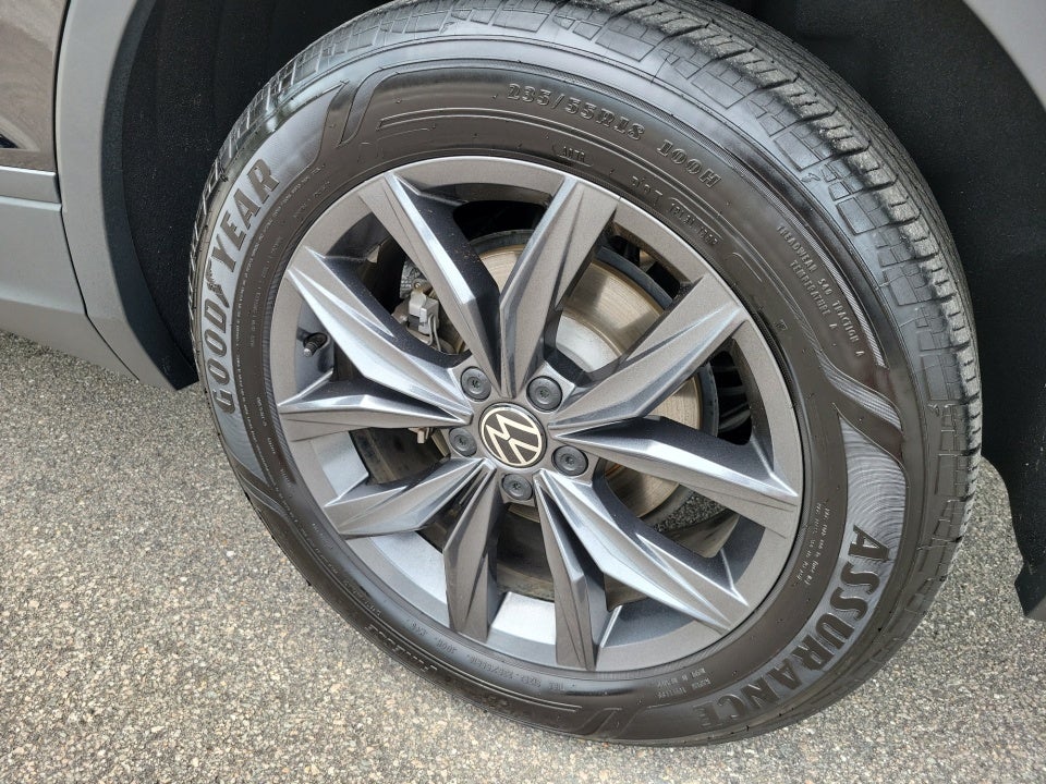 2023 Volkswagen Tiguan SE