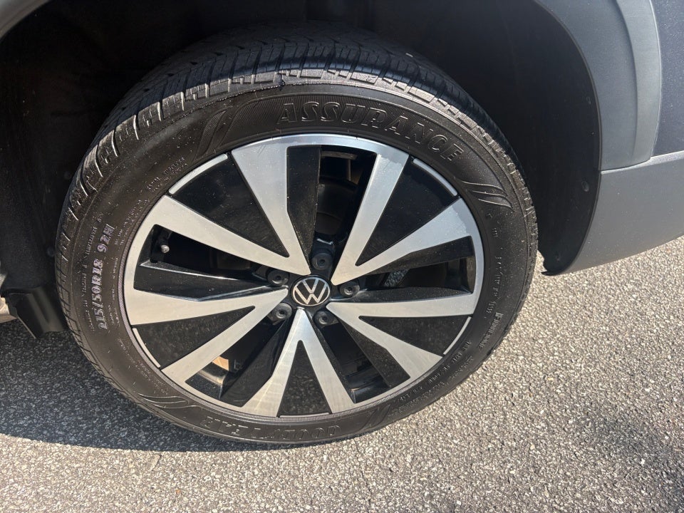 2023 Volkswagen Taos SE