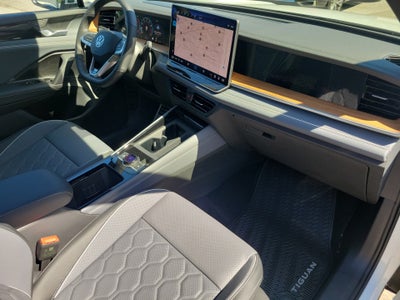 2026 Volkswagen Tiguan SEL R-Line Turbo