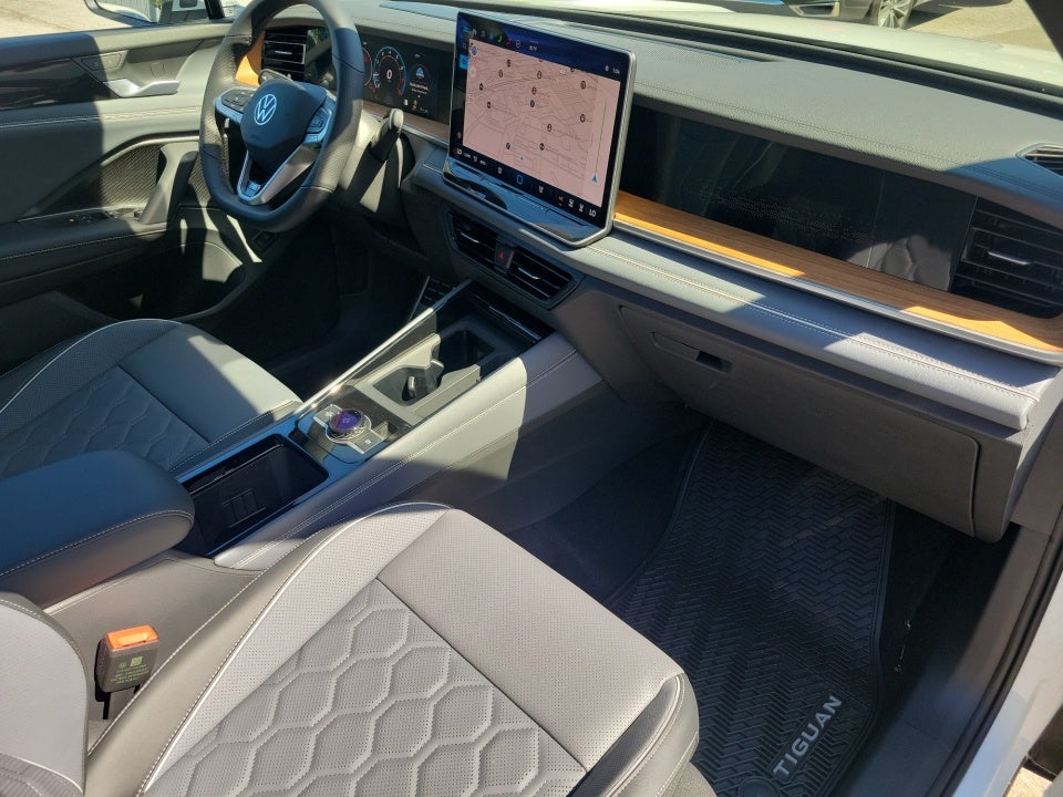 2026 Volkswagen Tiguan SEL R-Line Turbo