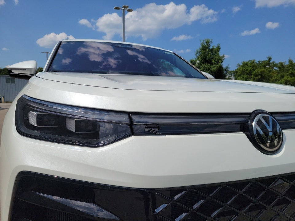 2026 Volkswagen Tiguan SEL R-Line Turbo