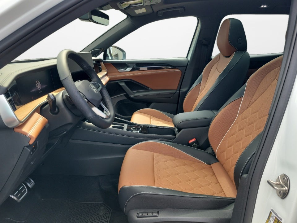 2026 Volkswagen Tiguan SEL R-Line Turbo