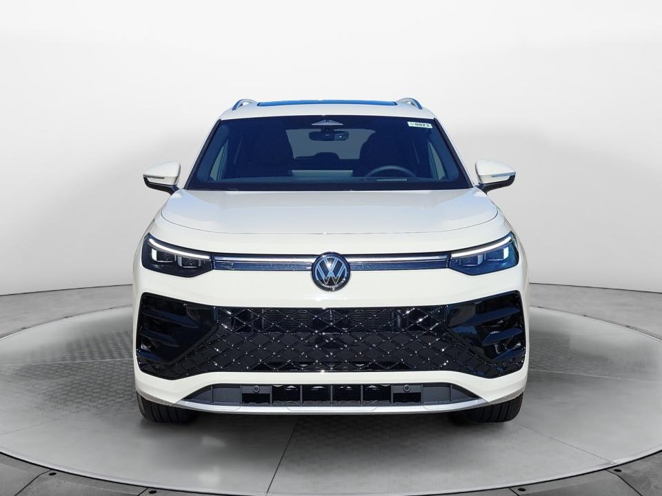 2027 Volkswagen Tiguan SEL R-Line Turbo