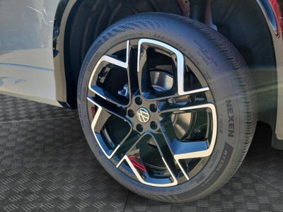 2027 Volkswagen Tiguan SEL R-Line Turbo