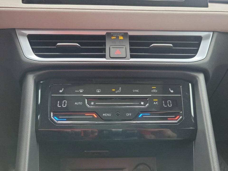 2026 Volkswagen Taos SE