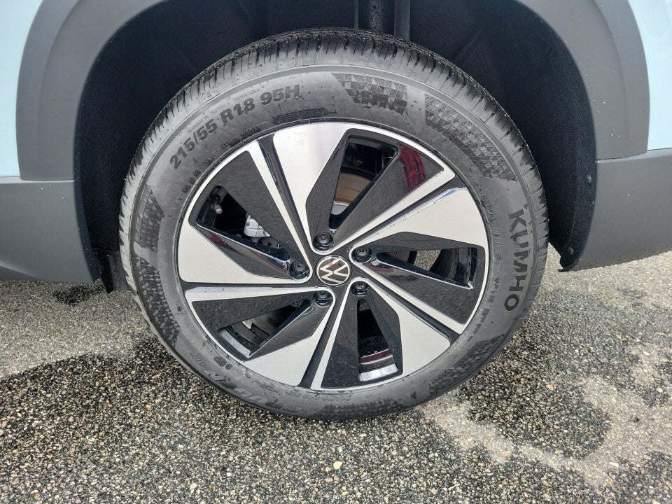 2026 Volkswagen Taos SE
