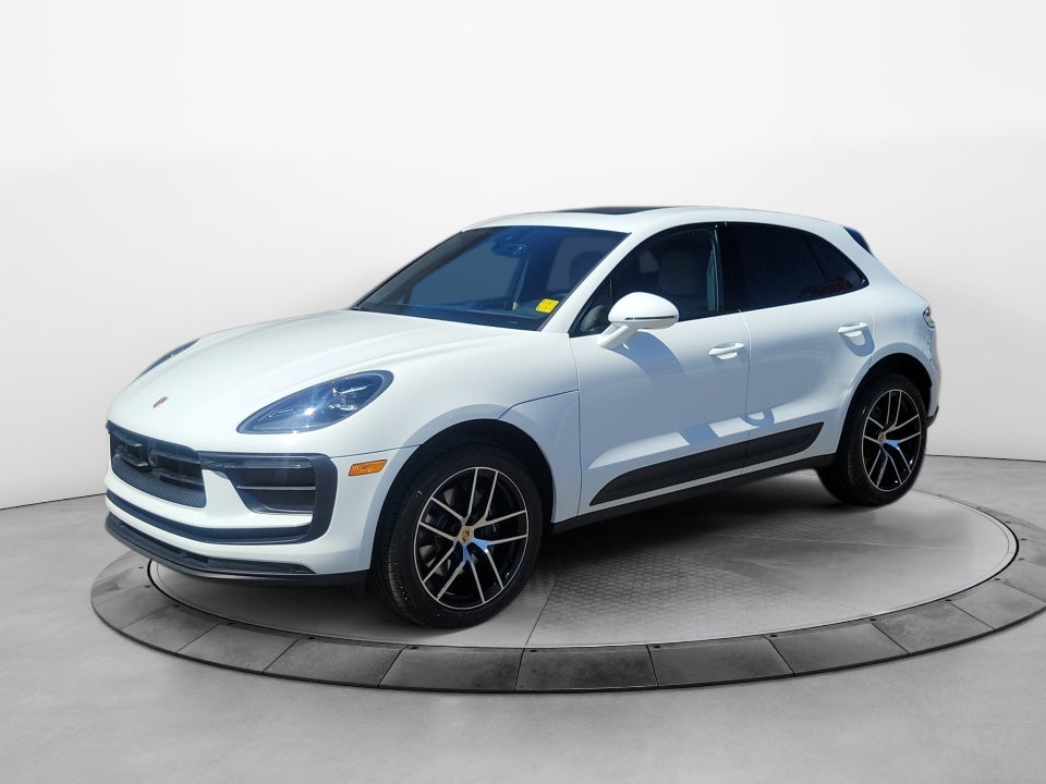 2023 Porsche Macan Base
