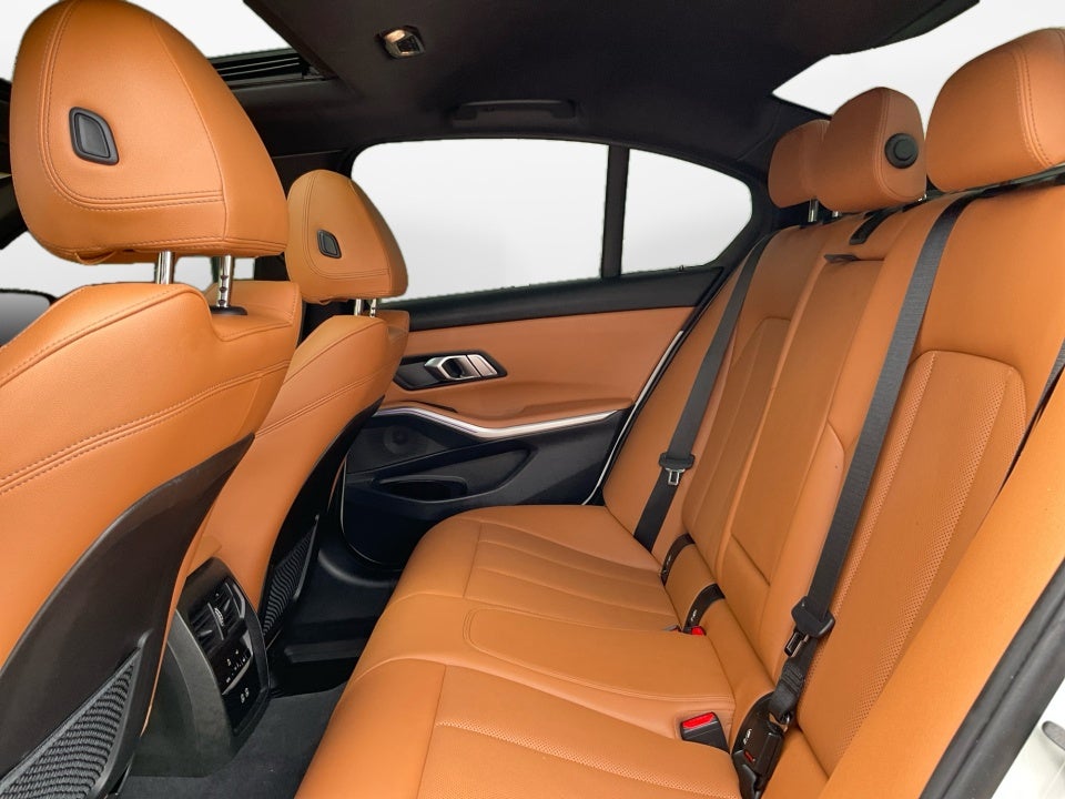 2022 BMW 330i 330i