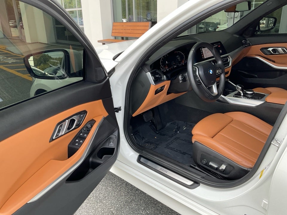 2022 BMW 330i 330i