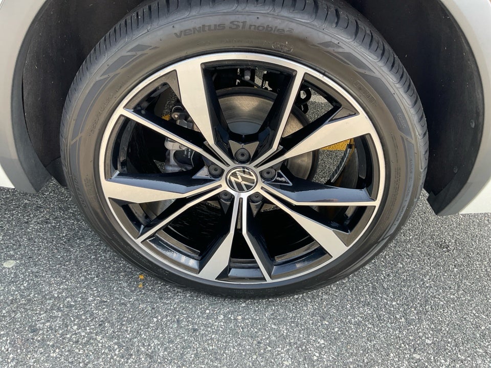 2022 Volkswagen Tiguan 2.0T SEL R-Line