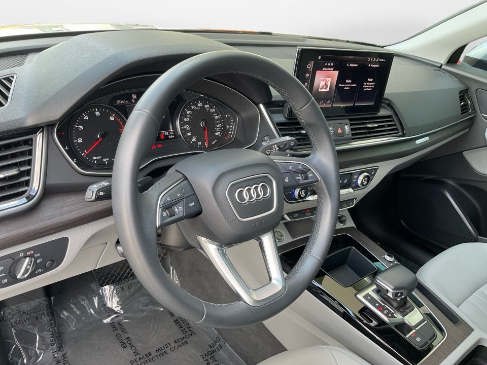 2022 Audi Q5 S line Premium