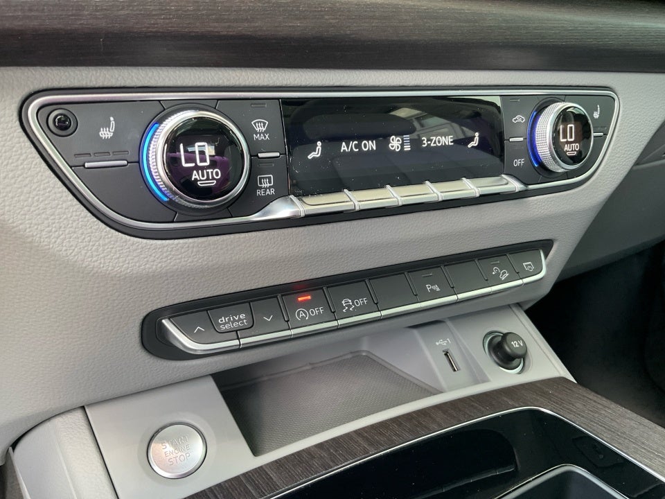 2022 Audi Q5 S line Premium