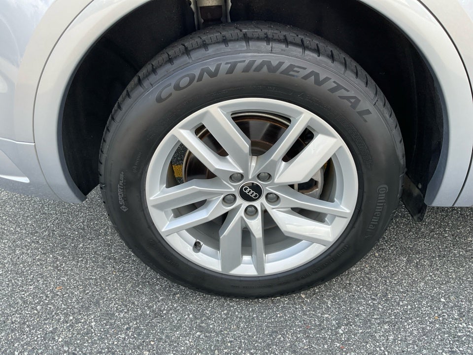 2022 Audi Q5 S line Premium