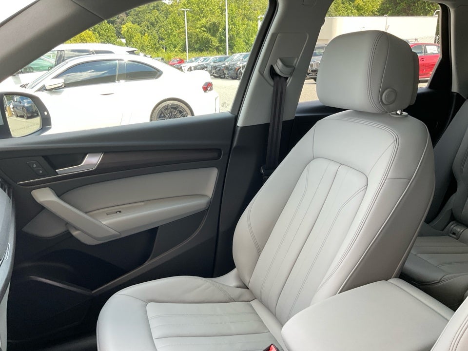 2022 Audi Q5 S line Premium