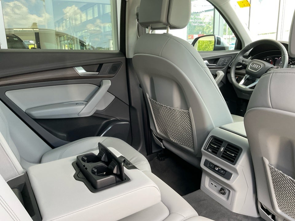 2022 Audi Q5 S line Premium