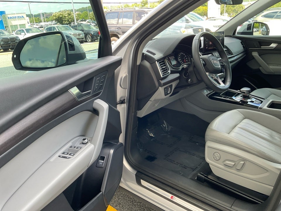 2022 Audi Q5 S line Premium