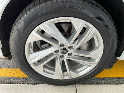2022 Audi Q7 Premium Plus