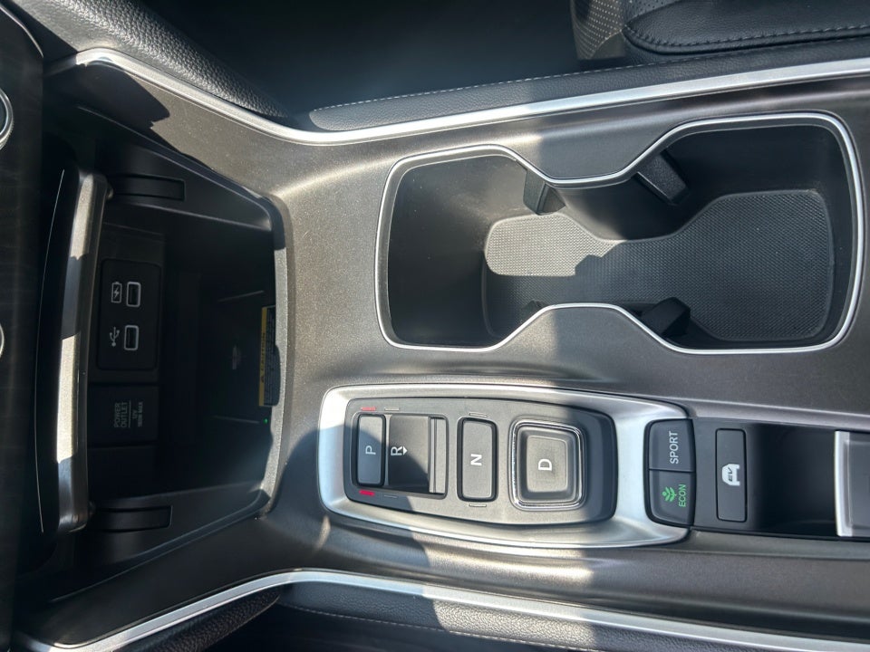 2022 Honda Accord Hybrid Touring