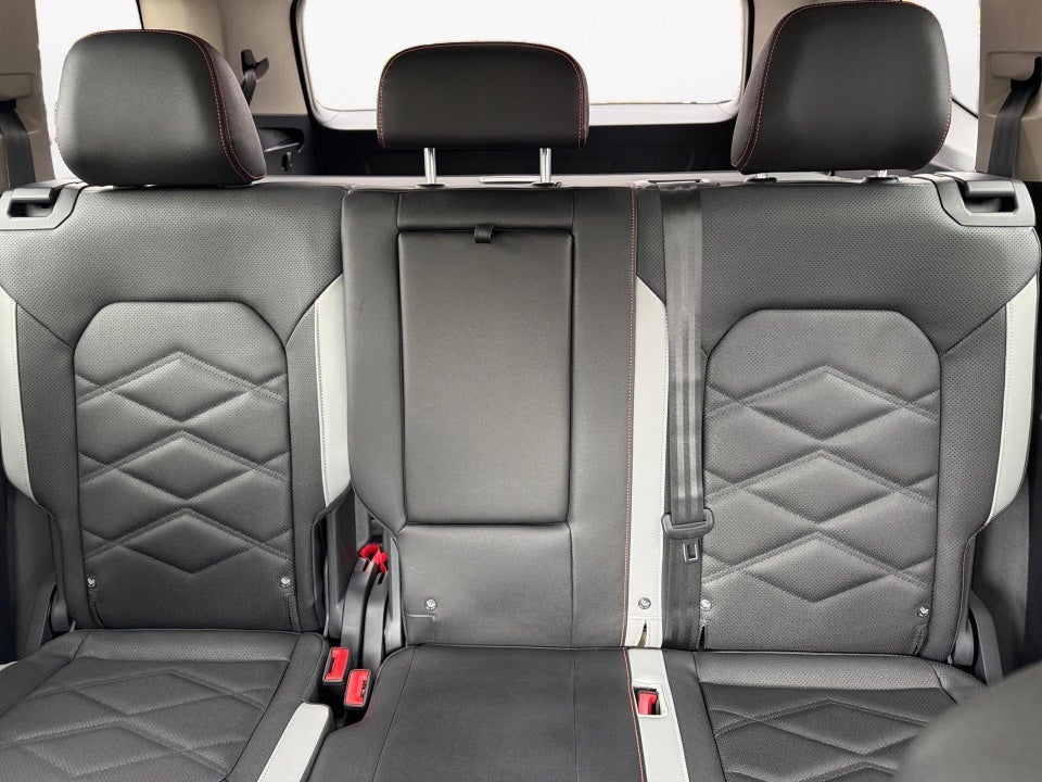 2026 Volkswagen Atlas Peak Edition