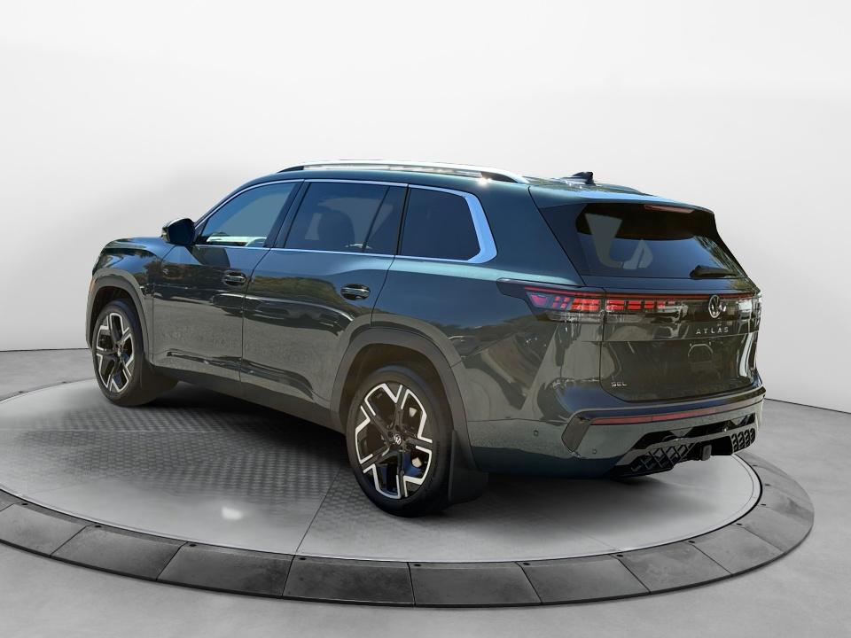 2027 Volkswagen Atlas SEL Premium R-Line