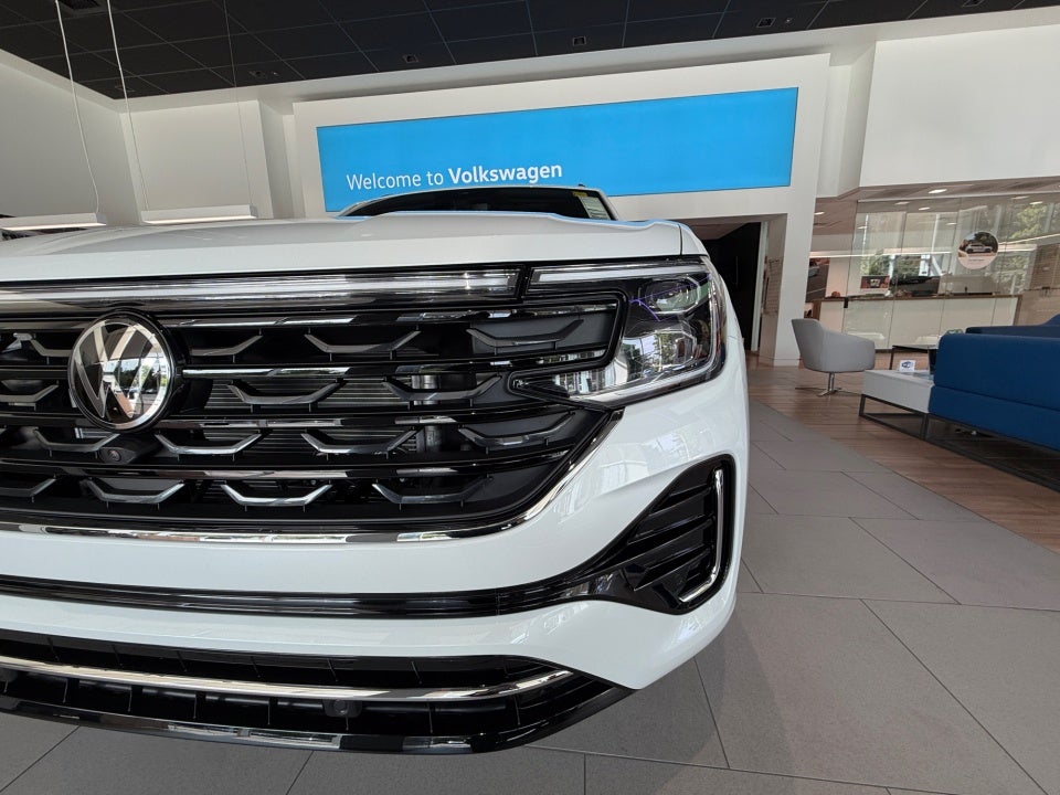 2026 Volkswagen Atlas Cross Sport 2.0T SEL Premium R-Line