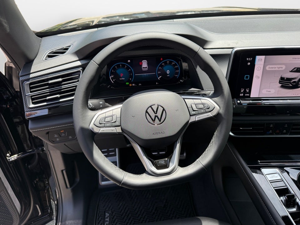 2026 Volkswagen Atlas Cross Sport SEL Premium R-Line