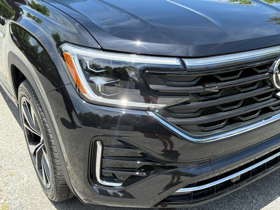 2026 Volkswagen Atlas Cross Sport SEL Premium R-Line