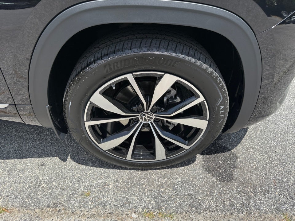 2026 Volkswagen Atlas Cross Sport SEL Premium R-Line