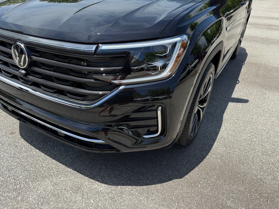 2026 Volkswagen Atlas Cross Sport SEL Premium R-Line