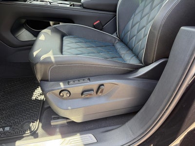 2026 Volkswagen Atlas Cross Sport SEL Premium R-Line