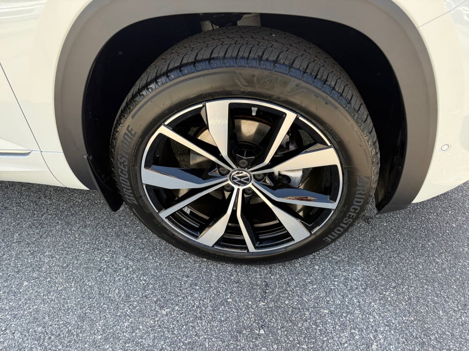 2026 Volkswagen Atlas SEL Premium R-Line