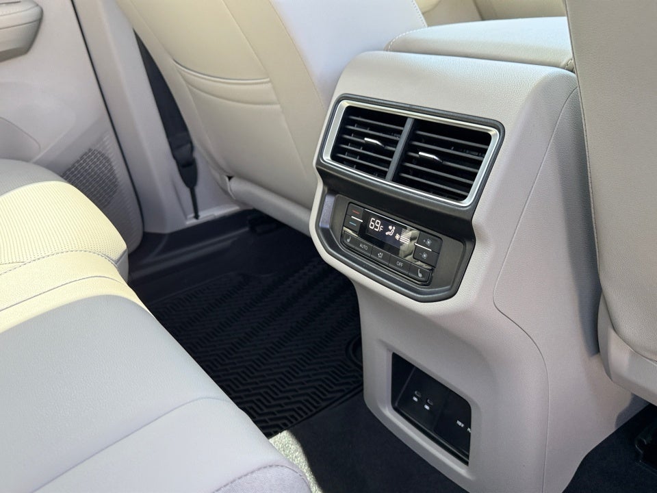 2026 Volkswagen Atlas SEL Premium R-Line